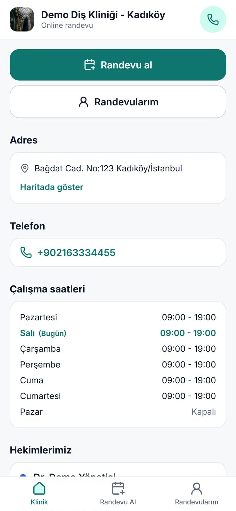 Mobil görünüm: telefon ekranında randevu alma ve klinik bilgileri